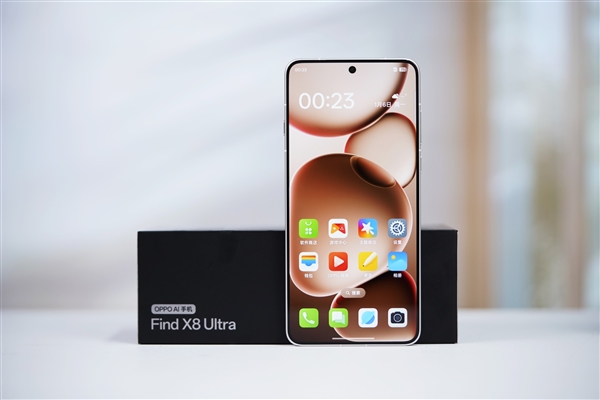 線上賭場：第一款真正適郃女生的Ultra！OPPO Find X8 Ultra圖賞